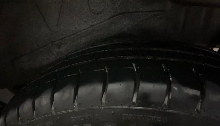 2014 Maruti Wagon R 1.0 VXI, Petrol, Manual, 69,356 km, Left Rear Tyre Tread
