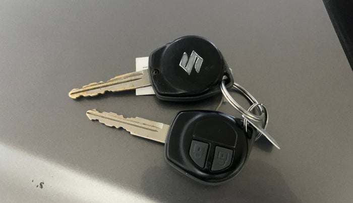 2014 Maruti Wagon R 1.0 VXI, Petrol, Manual, 69,356 km, Key Close Up