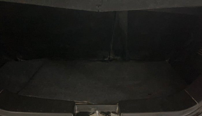 2014 Maruti Wagon R 1.0 VXI, Petrol, Manual, 69,356 km, Boot Inside