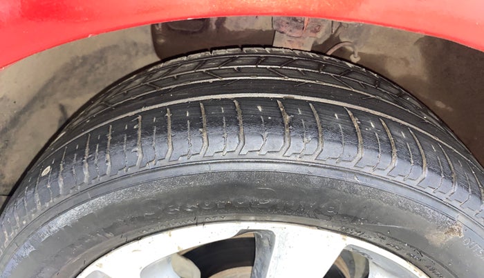 2016 Hyundai Elite i20 ASTA 1.2 (O), Petrol, Manual, 64,454 km, Left Front Tyre Tread