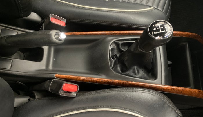 2018 Maruti Baleno DELTA PETROL 1.2, Petrol, Manual, 37,186 km, Gear Lever