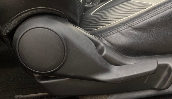 2018 Maruti Baleno DELTA PETROL 1.2, Petrol, Manual, 37,186 km, Driver Side Adjustment Panel