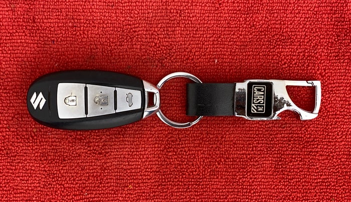 2015 Maruti Ciaz ZDI SHVS, Diesel, Manual, 83,846 km, Key Close Up