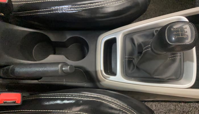 2023 Hyundai VENUE S(O) 1.2, Petrol, Manual, 39,081 km, Gear Lever