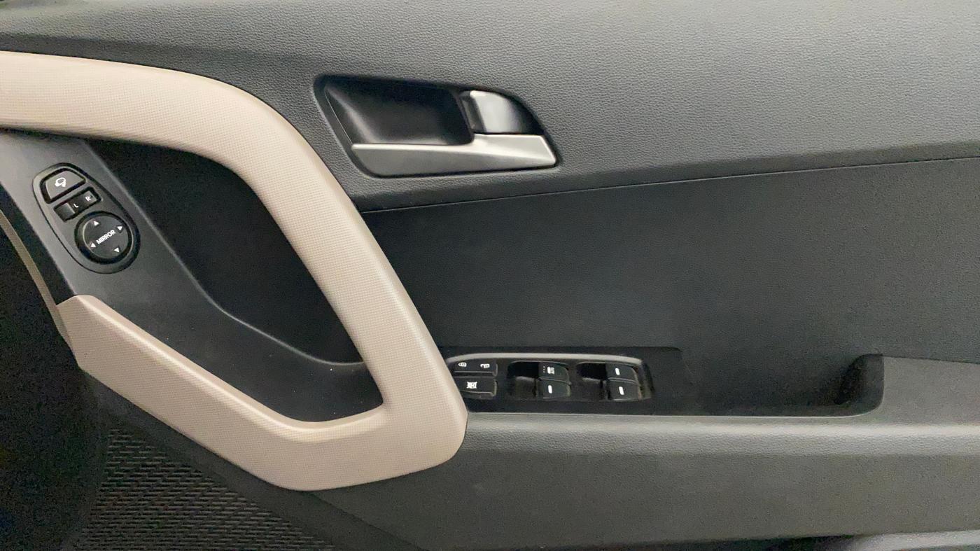 2018 Hyundai Creta SX PLUS 1.6 PETROL, Petrol, Manual, 1,08,112 km, Driver Side Door Panels Control