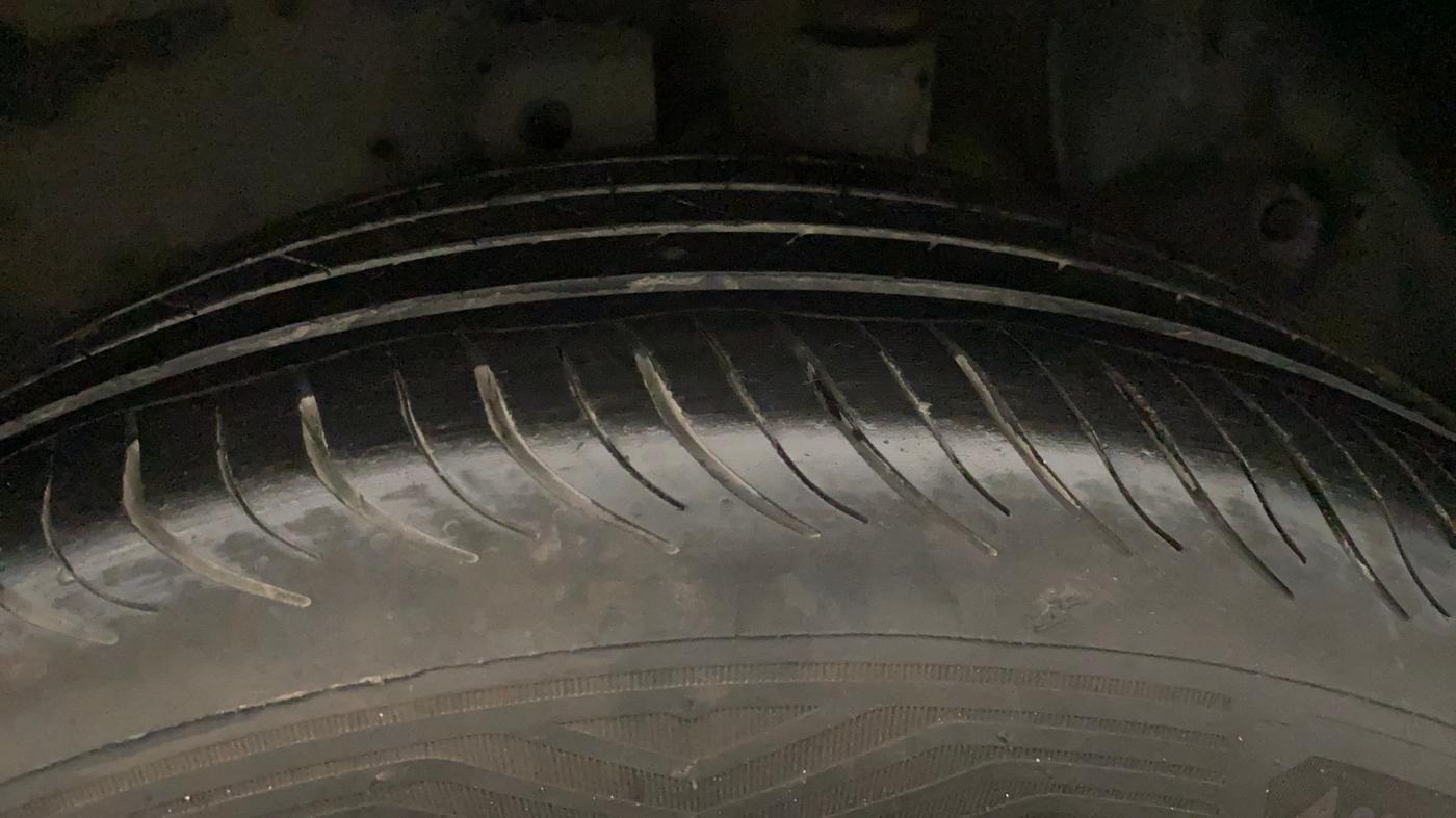 2018 Hyundai Creta SX PLUS 1.6 PETROL, Petrol, Manual, 1,08,112 km, Left Rear Tyre Tread