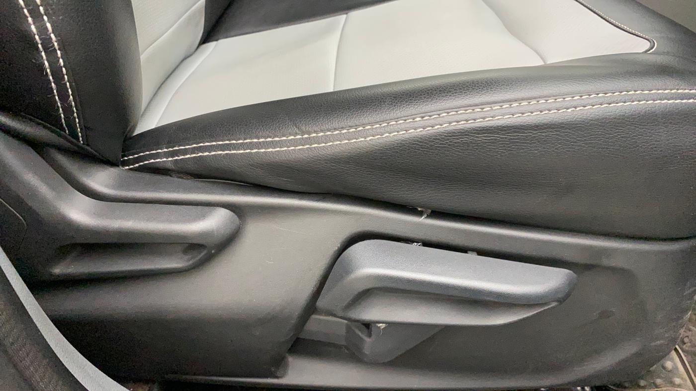 2021 Tata TIGOR XZA PLUS PETROL, Petrol, Automatic, 11,058 km, Driver Side Adjustment Panel