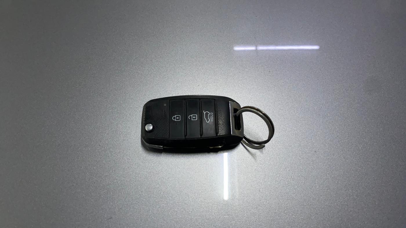 2021 KIA SONET HTK PLUS 1.0 IMT, Petrol, Manual, 91,610 km, Key Close Up