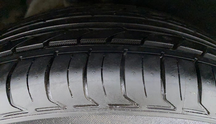 2020 Hyundai Creta 1.6 SX AT CRDI, Diesel, Automatic, 25,710 km, Left Rear Tyre Tread