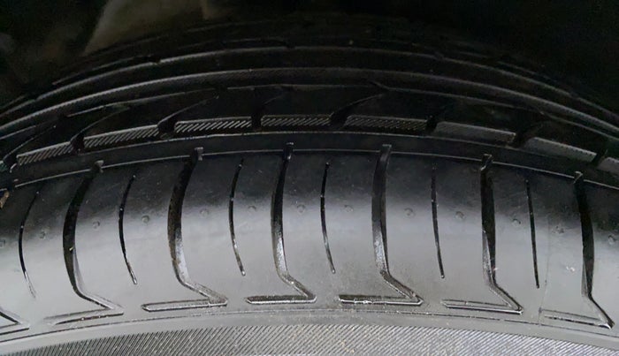 2020 Hyundai Creta 1.6 SX AT CRDI, Diesel, Automatic, 25,710 km, Right Front Tyre Tread