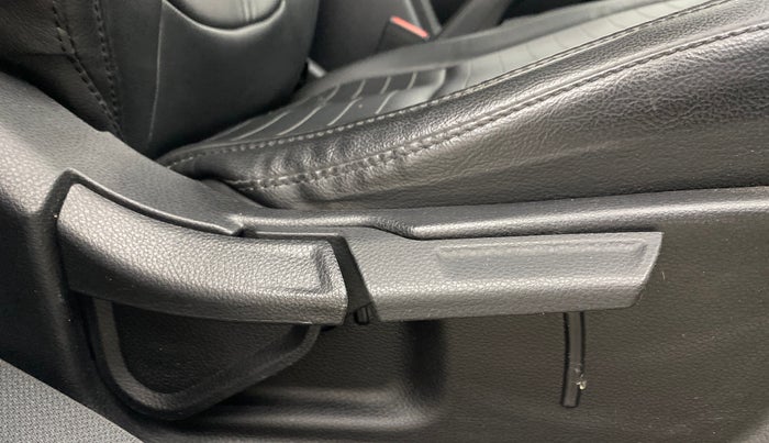 2021 KIA SELTOS HTK PLUS 1.5 IMT, Petrol, Manual, 22,742 km, Driver Side Adjustment Panel