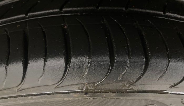 2021 KIA SELTOS HTK PLUS 1.5 IMT, Petrol, Manual, 22,742 km, Left Front Tyre Tread