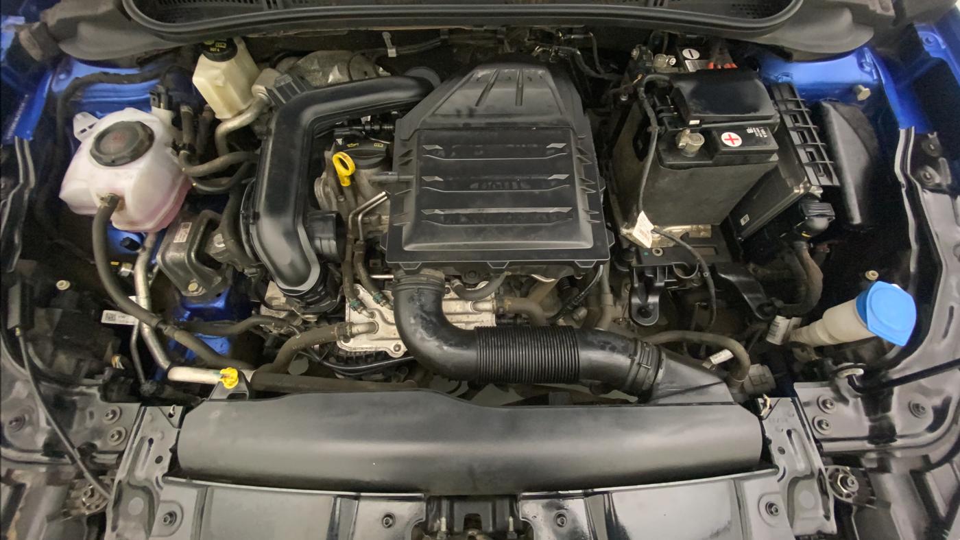 2022 Volkswagen VIRTUS HIGHLINE TSI 1.0 MT, Petrol, Manual, 15,668 km, Open Bonet