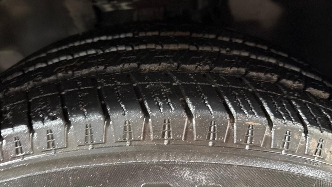2023 Tata Harrier XT PLUS 2.0L KRYOTEC, Diesel, Manual, 59,702 km, Left Front Tyre Tread