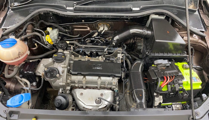 2017 Volkswagen Polo HIGHLINE1.2L, Petrol, Manual, 67,745 km, Engine View