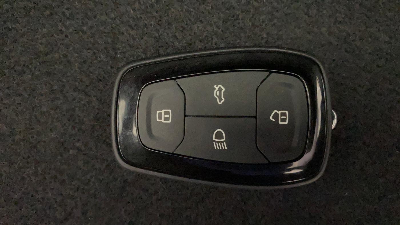 2024 Tata TIAGO NRG  NRG XZA CNG, CNG, Automatic, 16,952 km, Key Close Up