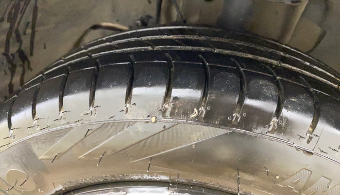 2019 Tata Tiago XZ PETROL, Petrol, Manual, 98,080 km, Left Front Tyre Tread