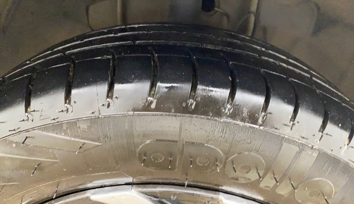 2019 Tata Tiago XZ PETROL, Petrol, Manual, 98,080 km, Right Front Tyre Tread