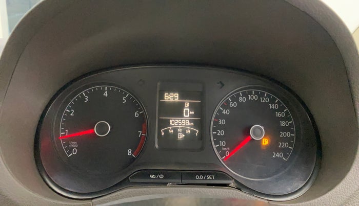 2016 Volkswagen Vento HIGHLINE 1.6 MPI, Petrol, Manual, 1,02,598 km, Odometer Image