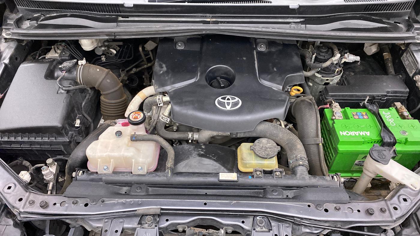 2018 Toyota Innova Crysta 2.4 ZX 7 STR, Diesel, Manual, 93,765 km, Open Bonet