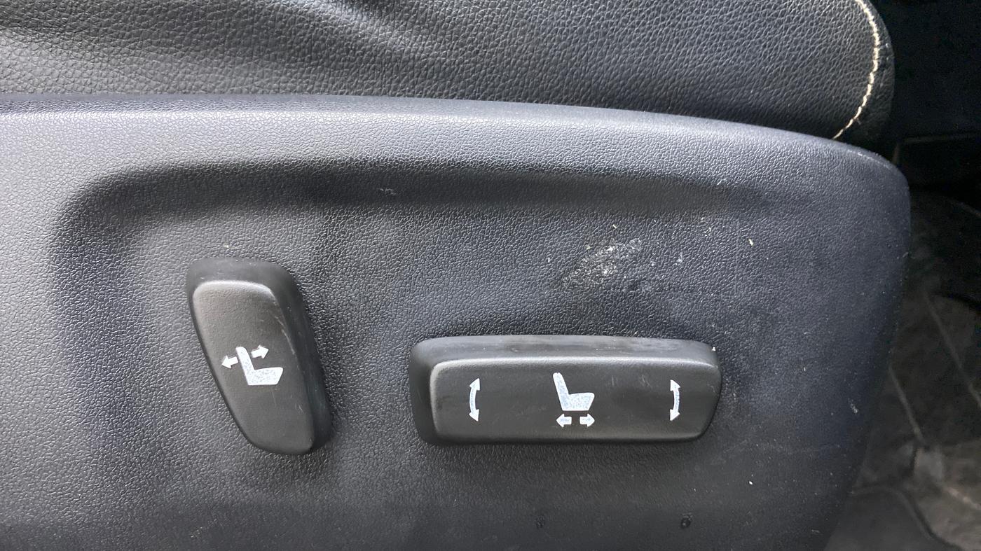 2018 Toyota Innova Crysta 2.4 ZX 7 STR, Diesel, Manual, 93,765 km, Driver Side Adjustment Panel