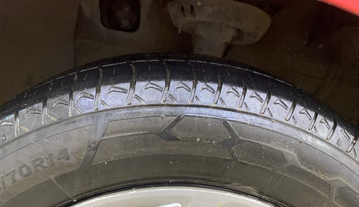 2018 Hyundai NEW SANTRO SPORTZ CNG, CNG, Manual, 93,899 km, Left Front Tyre Tread