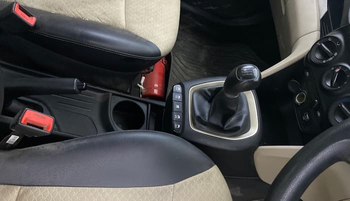 2018 Hyundai NEW SANTRO SPORTZ CNG, CNG, Manual, 93,899 km, Gear Lever