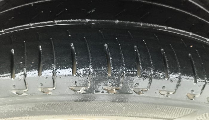 2022 Maruti Baleno ALPHA PETROL 1.2, Petrol, Manual, 99,190 km, Left Rear Tyre Tread