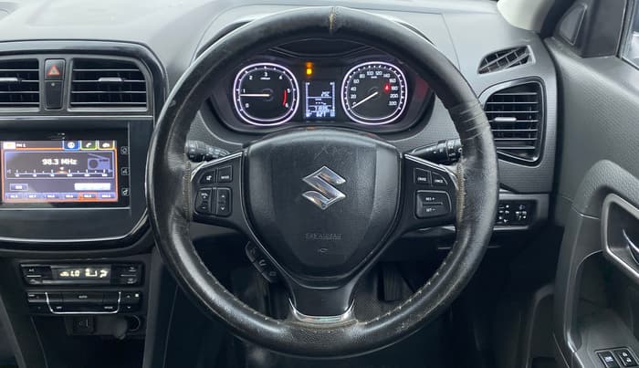 2016 Maruti Vitara Brezza ZDI PLUS DUAL TONE, Diesel, Manual, 71,935 km, Steering Wheel Close Up