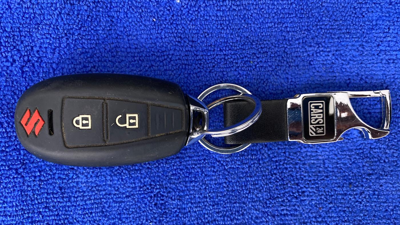 2016 Maruti Vitara Brezza ZDI PLUS DUAL TONE, Diesel, Manual, 71,935 km, Key Close Up