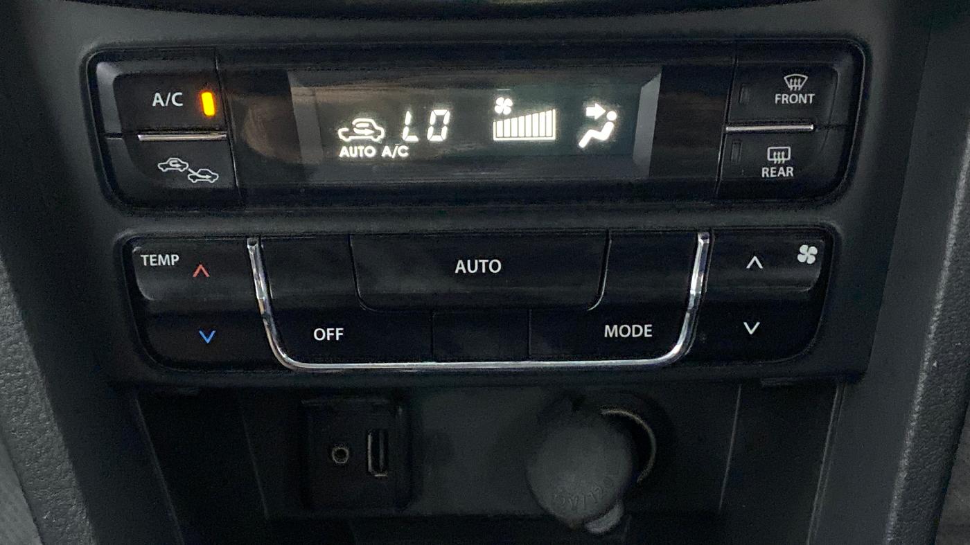 2016 Maruti Vitara Brezza ZDI PLUS DUAL TONE, Diesel, Manual, 71,935 km, Automatic Climate Control