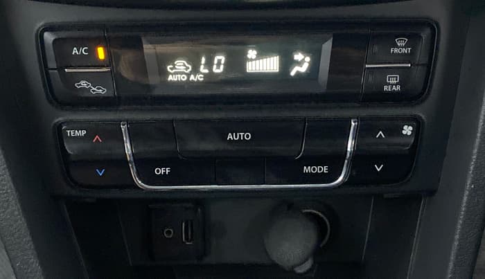 2016 Maruti Vitara Brezza ZDI PLUS DUAL TONE, Diesel, Manual, 71,935 km, Automatic Climate Control