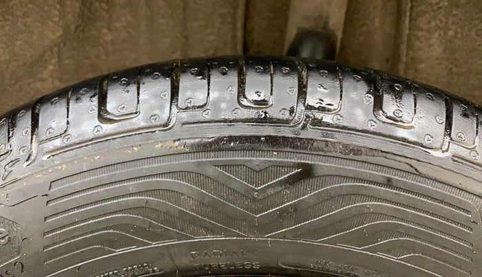 2017 Renault Kwid CLIMBER 1.0 AMT, Petrol, Automatic, 63,998 km, Left Rear Tyre Tread