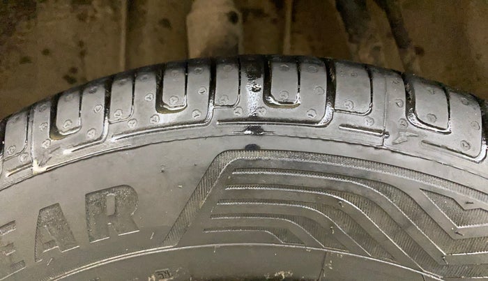 2017 Renault Kwid CLIMBER 1.0 AMT, Petrol, Automatic, 63,998 km, Right Rear Tyre Tread