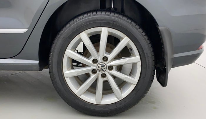2018 Volkswagen Ameo HIGHLINE PLUS 1.5L AT 16 ALLOY, Diesel, Automatic, 1,19,750 km, Left Rear Wheel
