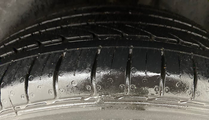 2020 Volkswagen Polo GT TSI AT 1.0, Petrol, Automatic, 24,136 km, Left Rear Tyre Tread