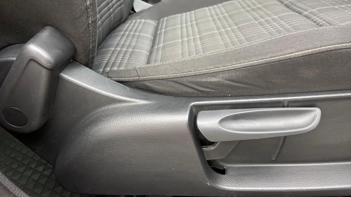 2020 Volkswagen Polo GT TSI AT 1.0, Petrol, Automatic, 24,136 km, Driver Side Adjustment Panel