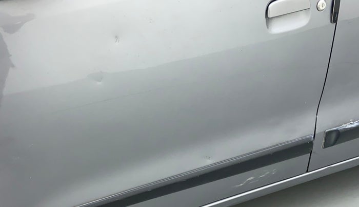 2014 Maruti Wagon R 1.0 VXI, Petrol, Manual, 54,615 km, Front passenger door - Slightly dented