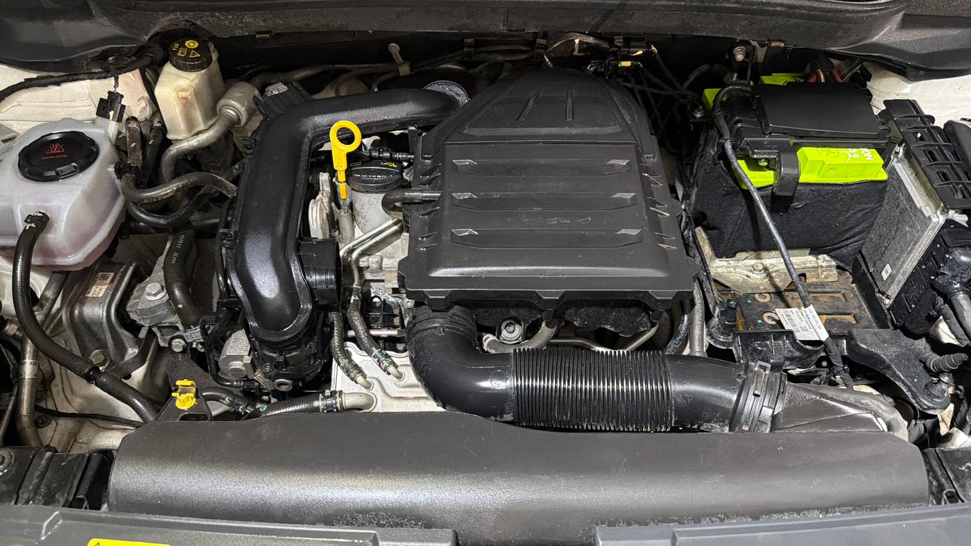 2022 Skoda KUSHAQ ACTIVE 1.0L TSI MT, Petrol, Manual, 48,288 km, Engine View