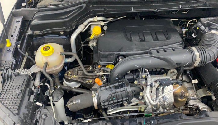 2024 Mahindra XUV 3XO AX5L 1.2 TGDi, Petrol, Manual, 11,453 km, Engine View - Right