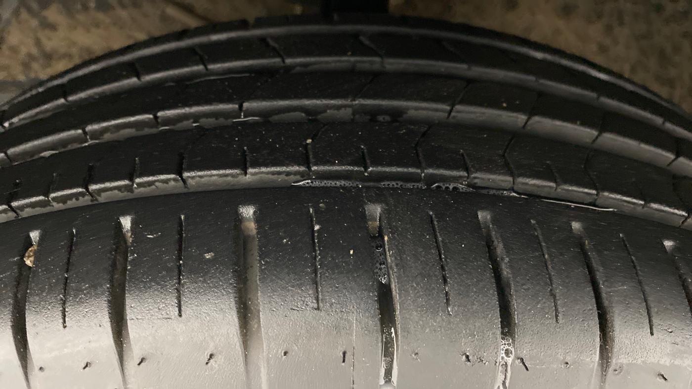 2021 Toyota Glanza G MT PETROL, Petrol, Manual, 5,027 km, Left Front Tyre Tread