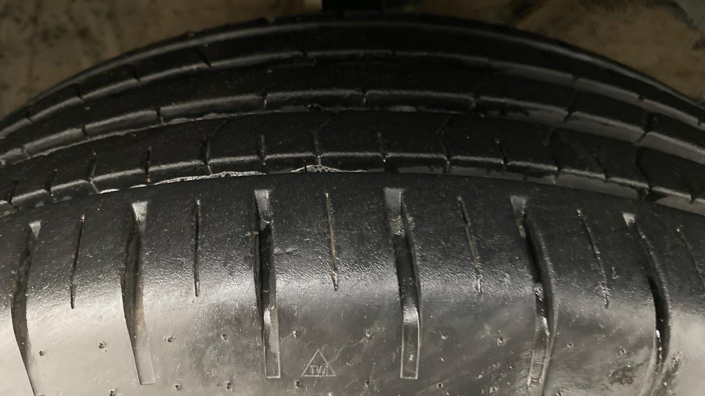 2021 Toyota Glanza G MT PETROL, Petrol, Manual, 5,027 km, Right Front Tyre Tread