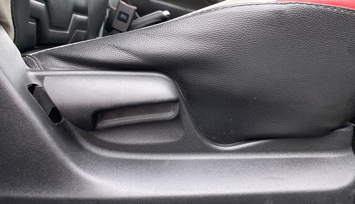 2017 Maruti Swift VXI D, Petrol, Manual, 35,861 km, Driver Side Adjustment Panel