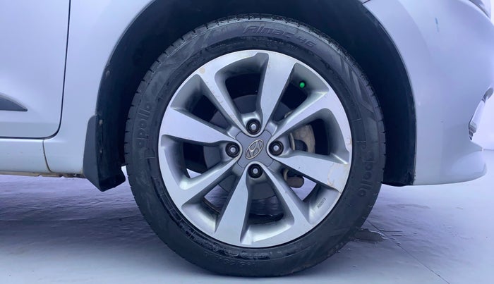 2017 Hyundai Elite i20 ASTA 1.2 (O), Petrol, Manual, 31,570 km, Right Front Wheel