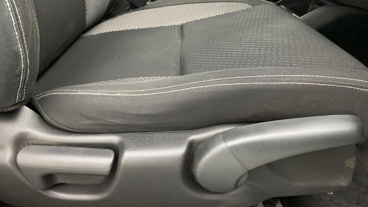 2017 Honda WR-V 1.2 i-VTEC VX MT, Petrol, Manual, 52,022 km, Driver Side Adjustment Panel