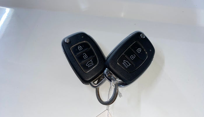 2022 Hyundai Creta EX 1.5 PETROL, Petrol, Manual, 38,282 km, Key Close Up