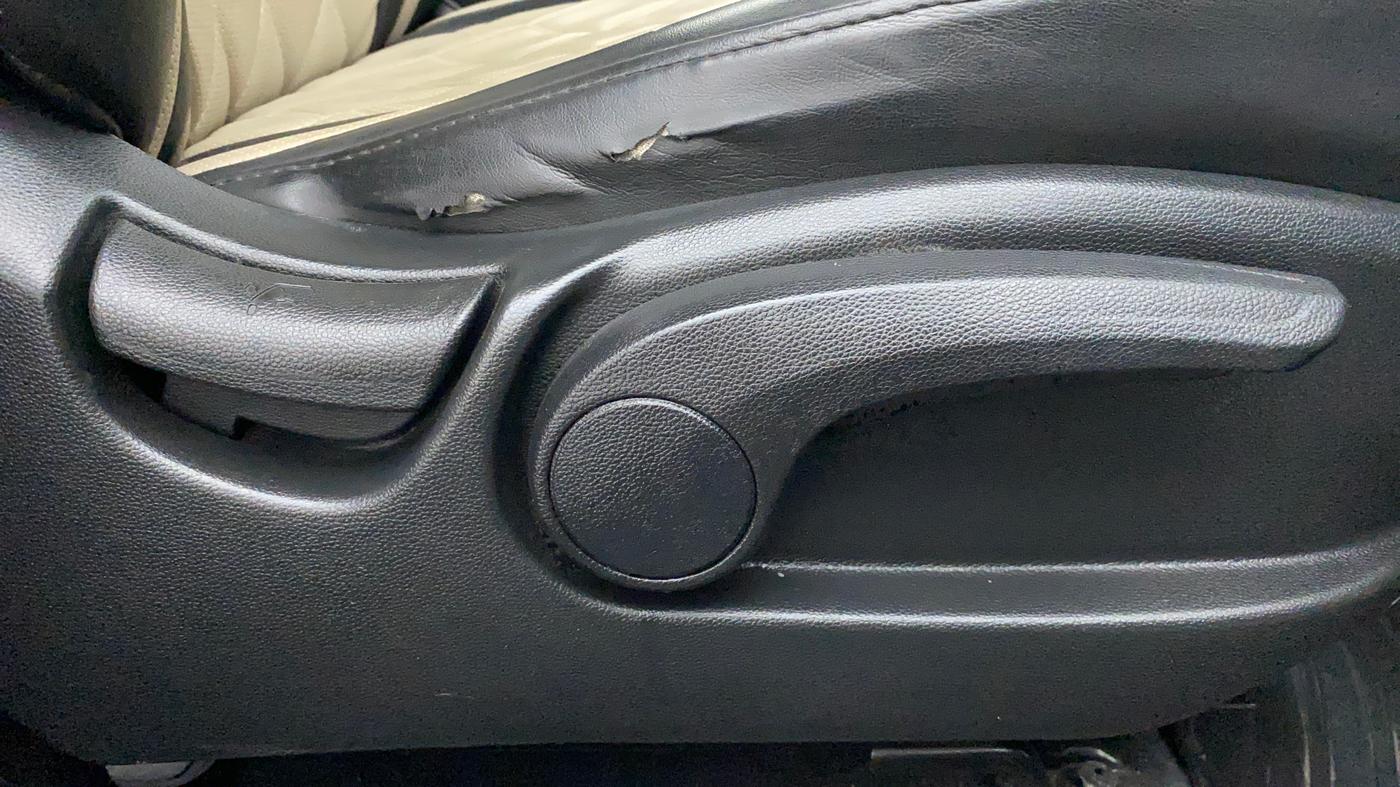 2019 Hyundai Creta SX AT 1.6 PETROL, Petrol, Automatic, 70,051 km, Driver Side Adjustment Panel