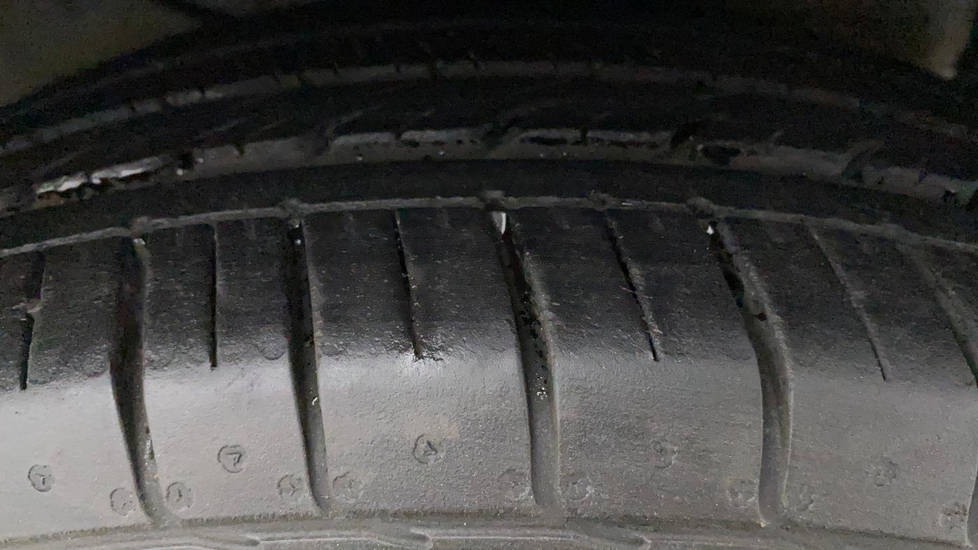 2019 Hyundai Creta SX AT 1.6 PETROL, Petrol, Automatic, 70,051 km, Right Front Tyre Tread
