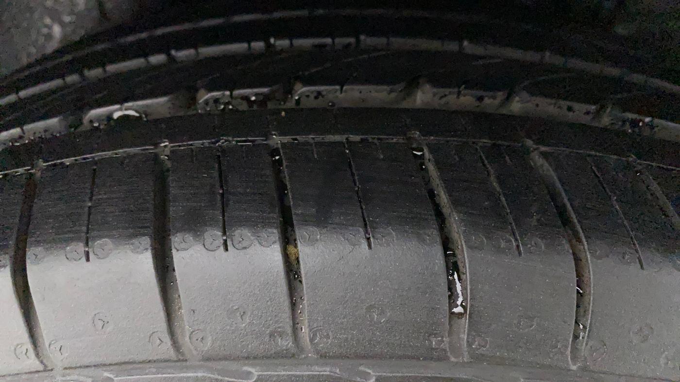 2019 Hyundai Creta SX AT 1.6 PETROL, Petrol, Automatic, 70,051 km, Left Rear Tyre Tread