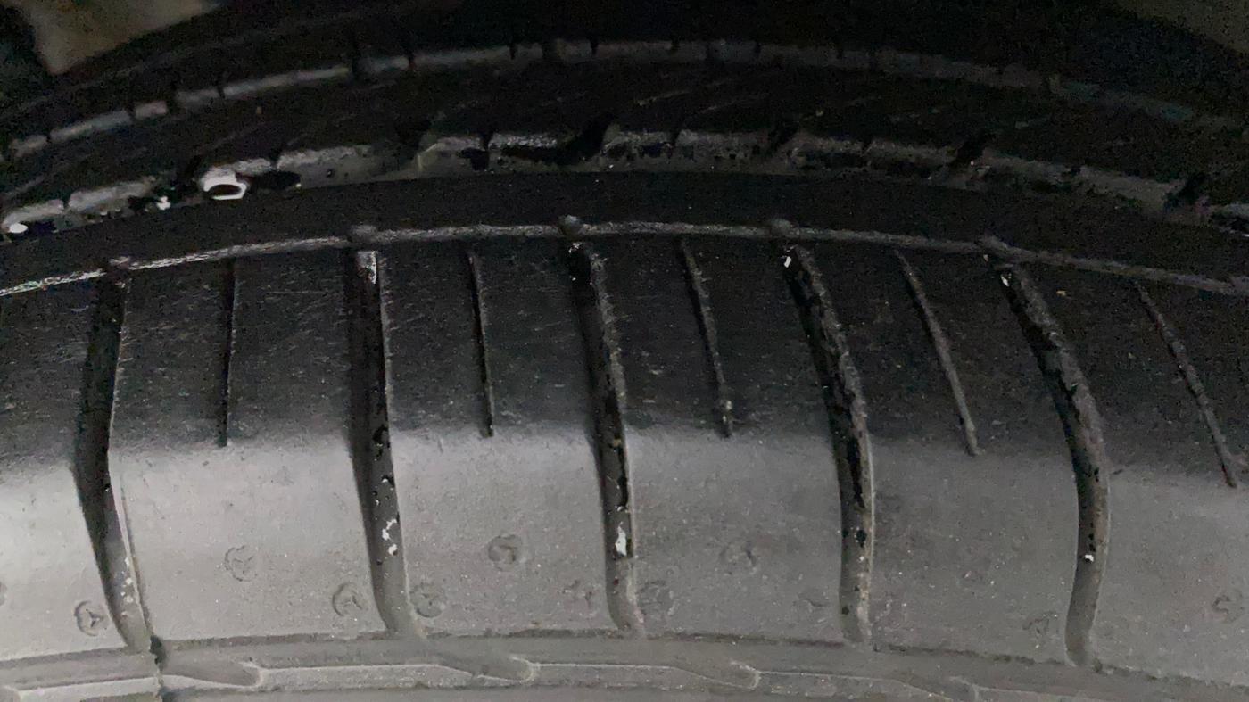 2019 Hyundai Creta SX AT 1.6 PETROL, Petrol, Automatic, 70,051 km, Left Front Tyre Tread